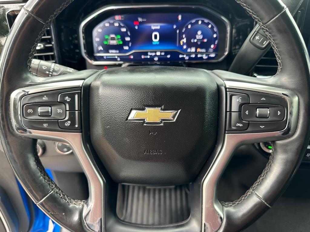 Chevrolet Silverado 1500 LT Crew Cab 4WD 2025