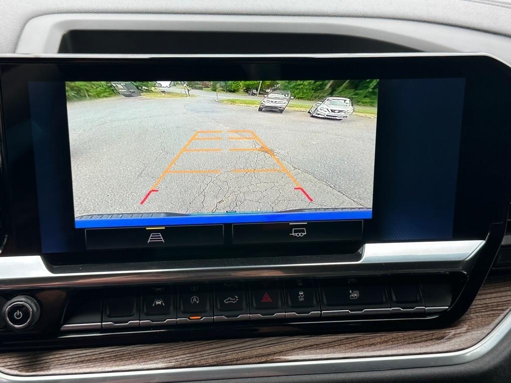 Chevrolet Silverado 1500 LT Crew Cab 4WD 2025