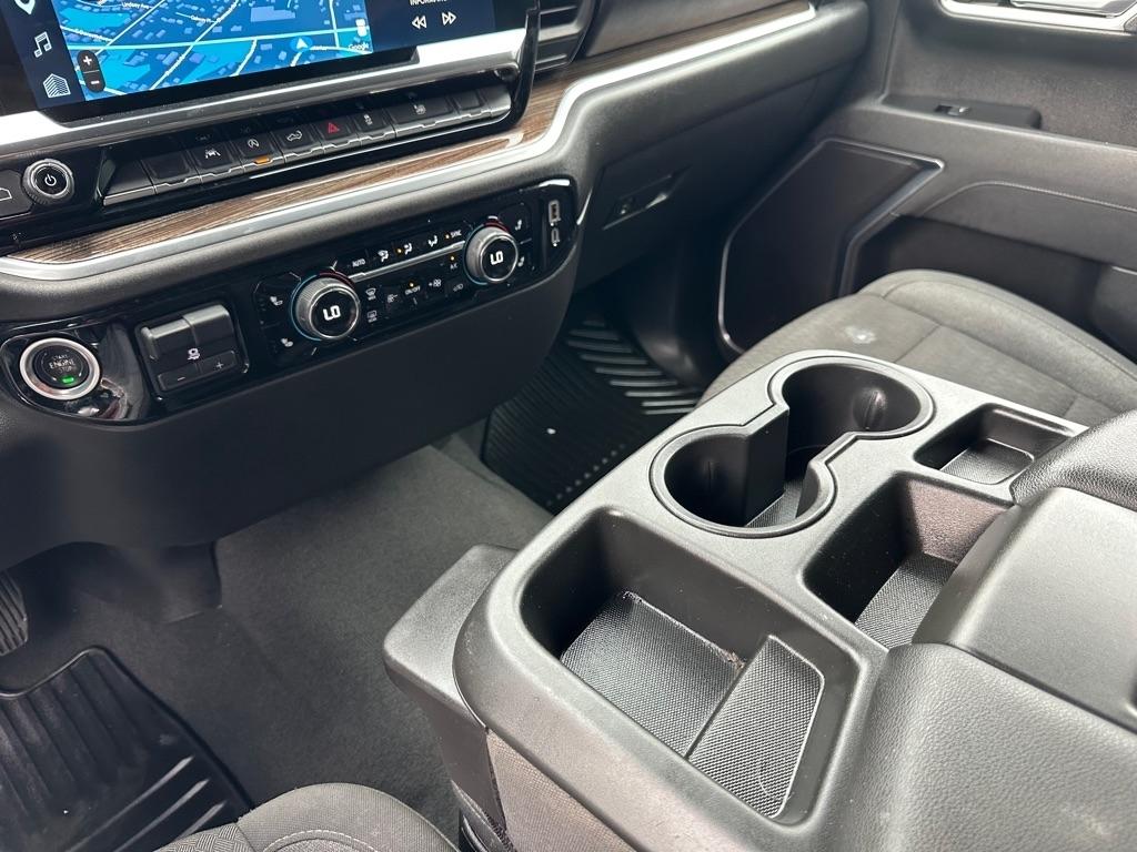 Chevrolet Silverado 1500 LT Crew Cab 4WD 2025