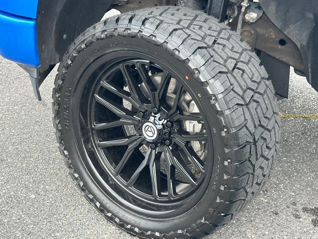 Chevrolet Silverado 1500 LT Crew Cab 4WD 2025