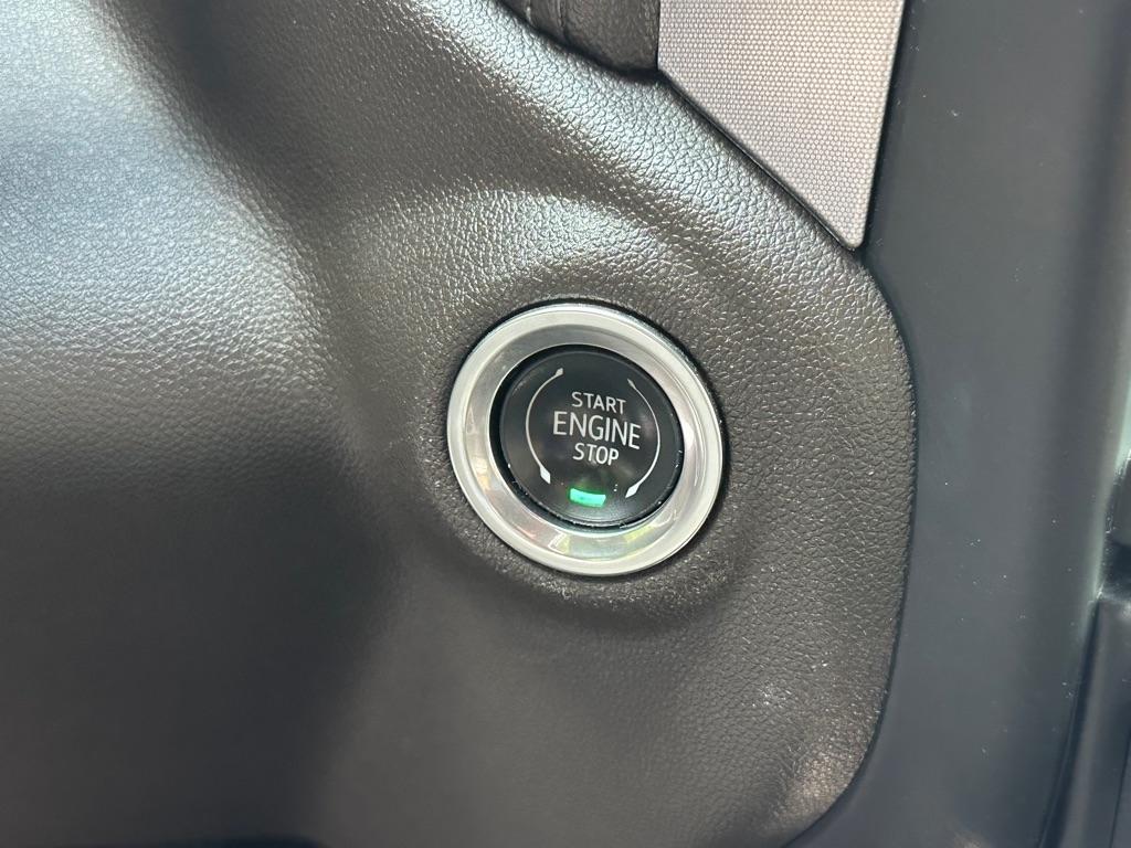 GMC Sierra 1500 SLT Crew Cab Short Box 4WD 2019