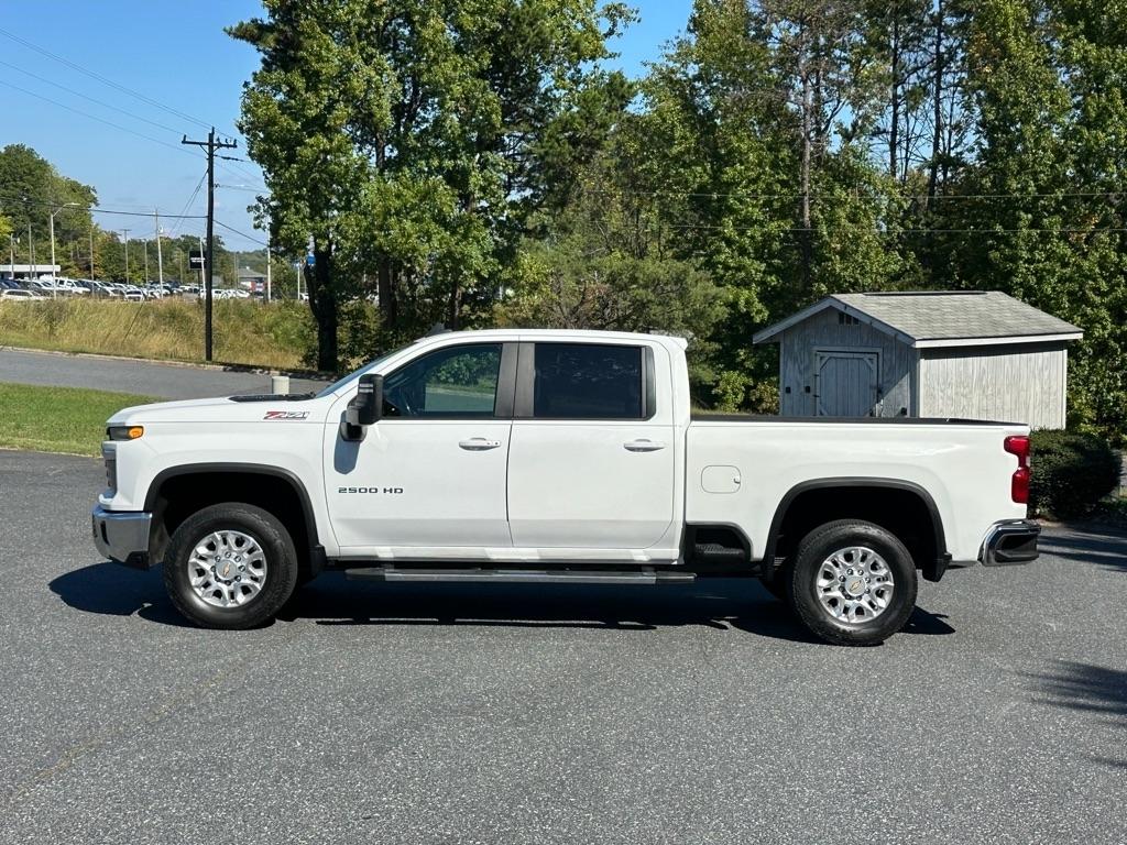 Chevrolet Silverado 2500HD LT Crew Cab Long Box 4WD 2024