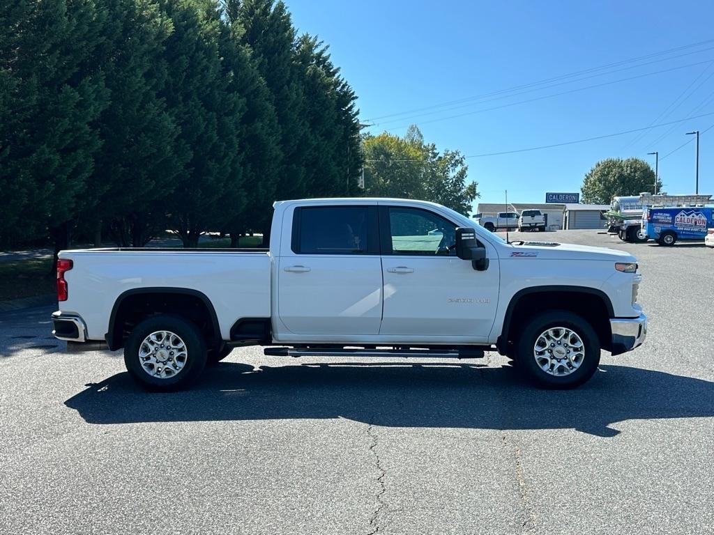 Chevrolet Silverado 2500HD LT Crew Cab Long Box 4WD 2024