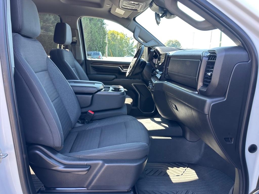 Chevrolet Silverado 2500HD LT Crew Cab Long Box 4WD 2024