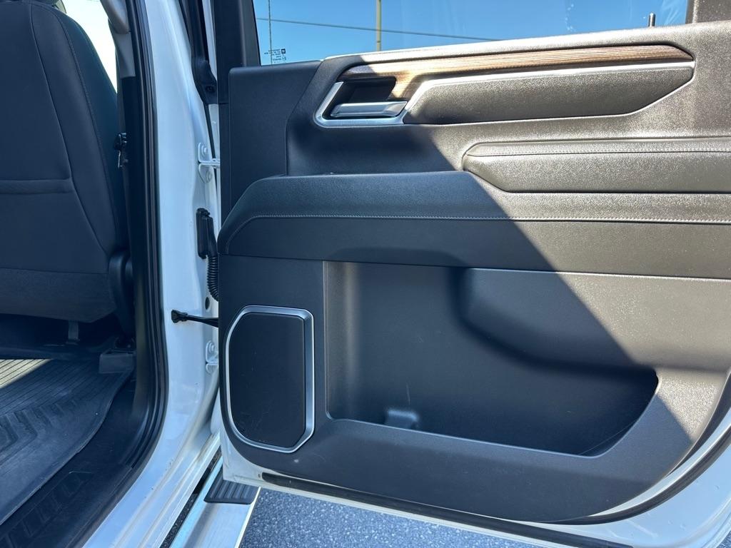Chevrolet Silverado 2500HD LT Crew Cab Long Box 4WD 2024