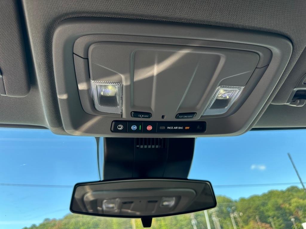 Chevrolet Silverado 2500HD LT Crew Cab Long Box 4WD 2024