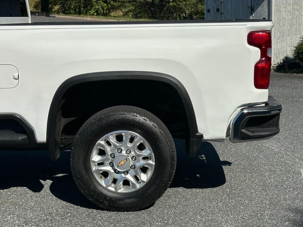 Chevrolet Silverado 2500HD LT Crew Cab Long Box 4WD 2024
