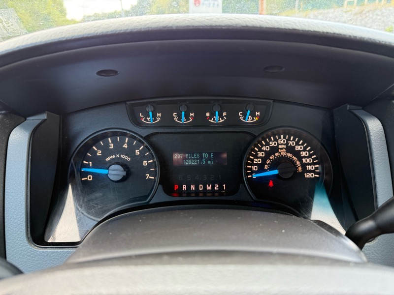 Ford F-150 STX SuperCab 6.5-ft. Bed 2WD 2014 Ford F-150 STX SuperCab 6.5-ft. Bed 2WD 2014
