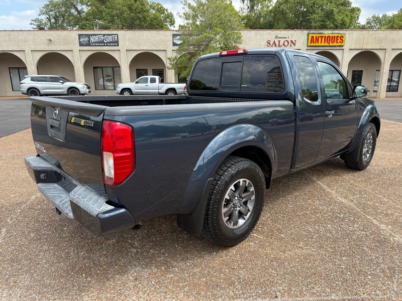 Nissan Frontier SV King Cab 5AT 2WD 2016 Nissan Frontier SV King Cab 5AT 2WD 2016