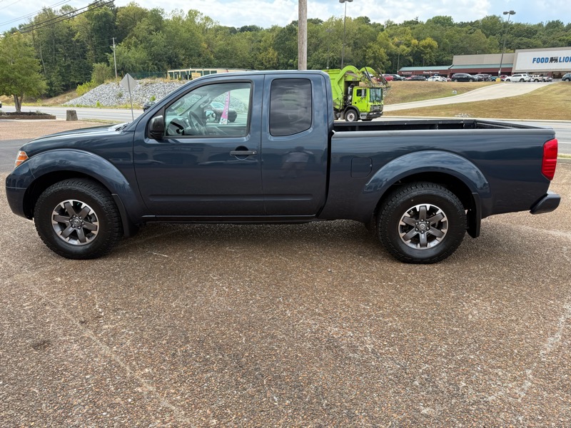Nissan Frontier SV King Cab 5AT 2WD 2016 Nissan Frontier SV King Cab 5AT 2WD 2016