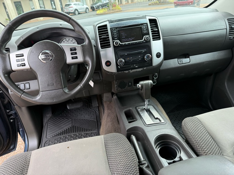 Nissan Frontier SV King Cab 5AT 2WD 2016 Nissan Frontier SV King Cab 5AT 2WD 2016