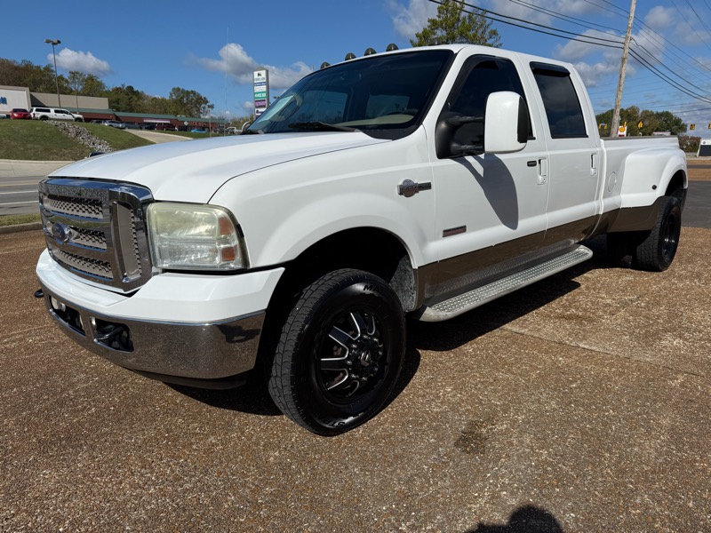 Ford F-350 SD Lariat Crew Cab 4WD DRW 2005 Ford F-350 SD Lariat Crew Cab 4WD DRW 2005