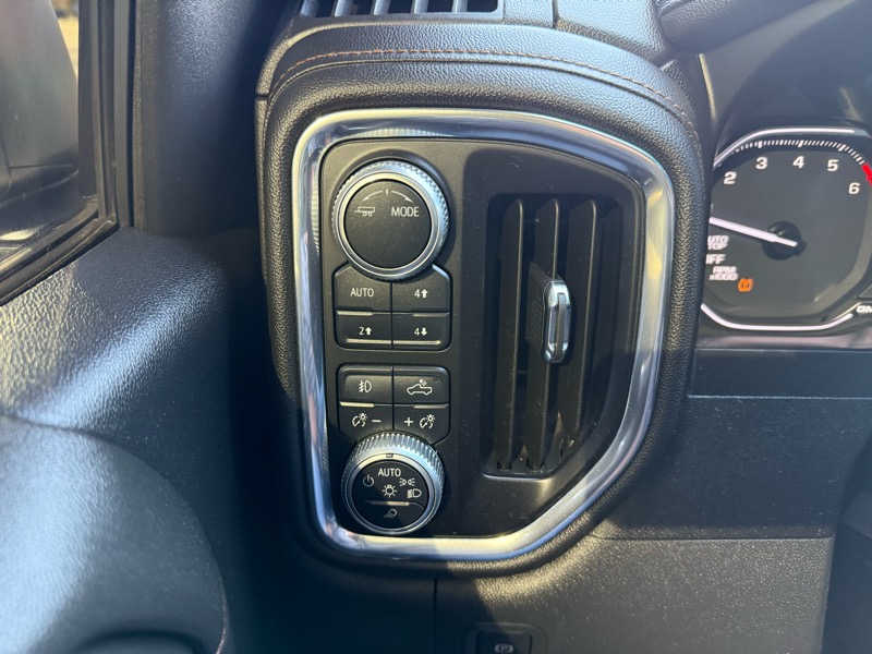 GMC Sierra 1500 AT4 Crew Cab Short Box 4WD 2020