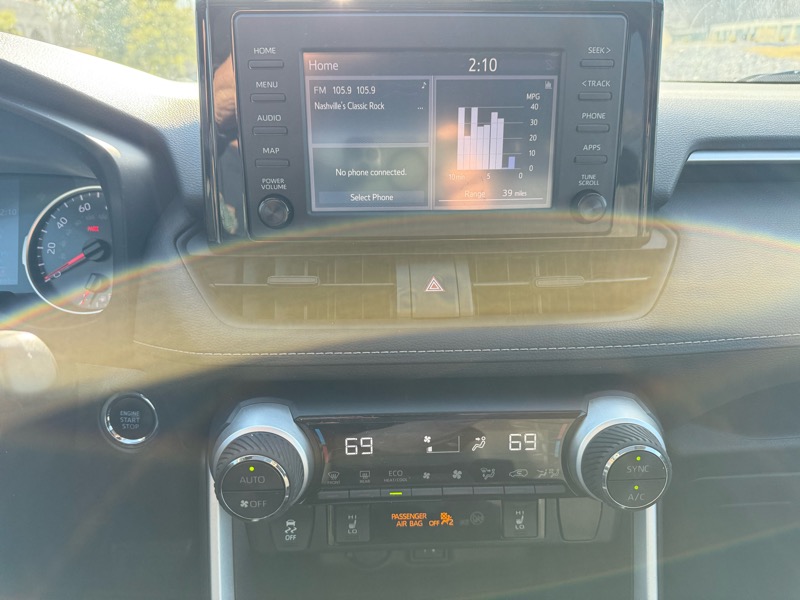 Toyota RAV4 XLE 2019