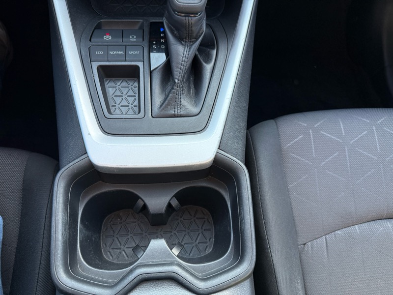 Toyota RAV4 XLE 2019