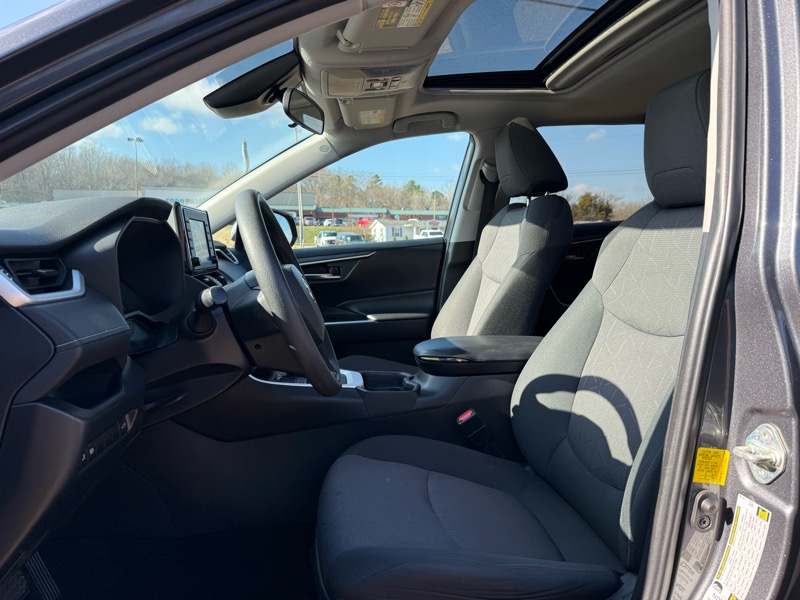 Toyota RAV4 XLE 2019