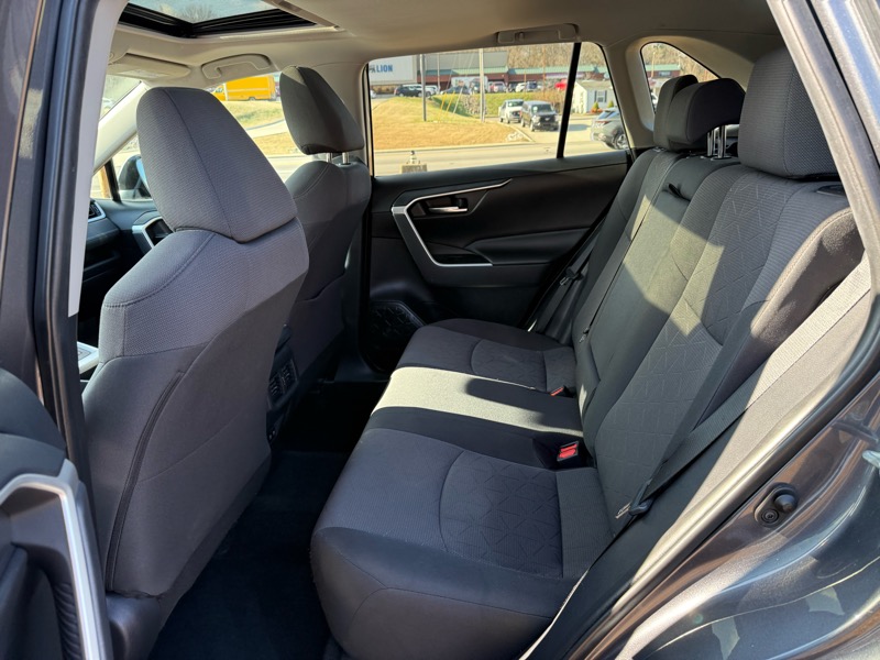 Toyota RAV4 XLE 2019