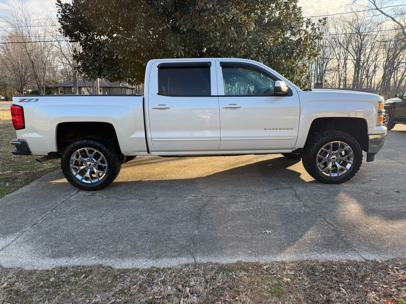 Chevrolet Silverado 1500 LT Z71 Crew Cab 4WD SWB 2015