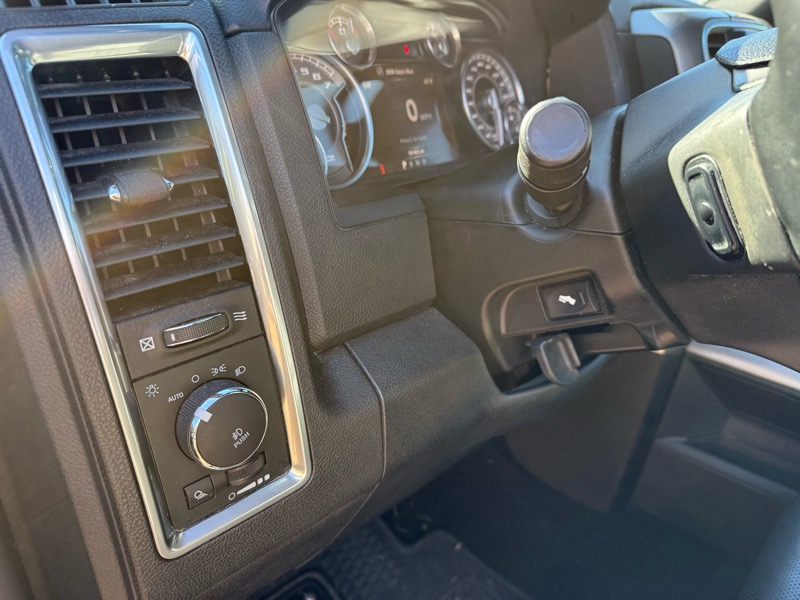 RAM 1500 Longhorn Crew Cab SWB 4WD 2018