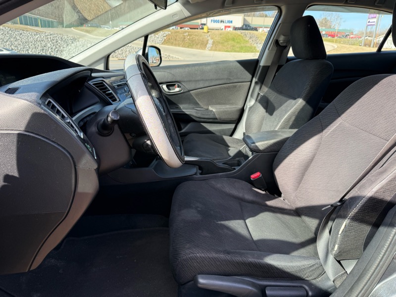Honda Civic LX Sedan 5-Speed AT 2013