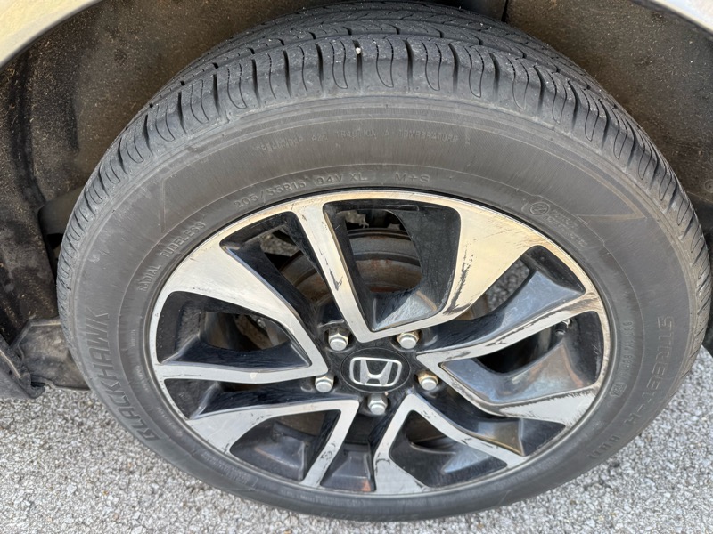 Honda Civic LX Sedan 5-Speed AT 2013