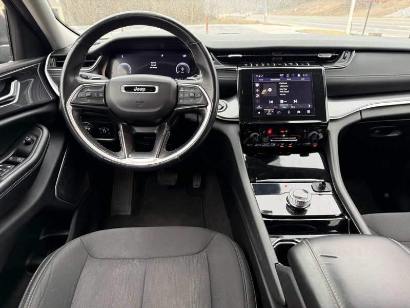 Jeep Grand Cherokee L Laredo 4WD 2021