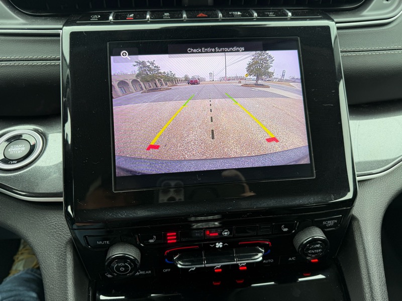 Jeep Grand Cherokee L Laredo 4WD 2021