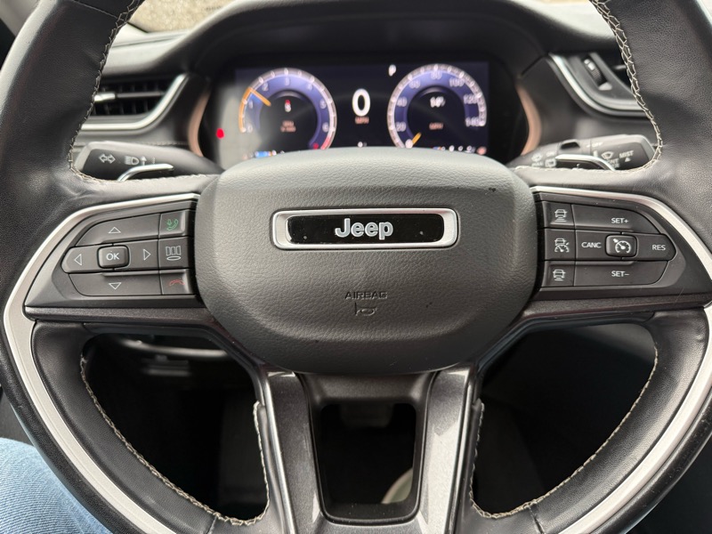 Jeep Grand Cherokee L Laredo 4WD 2021