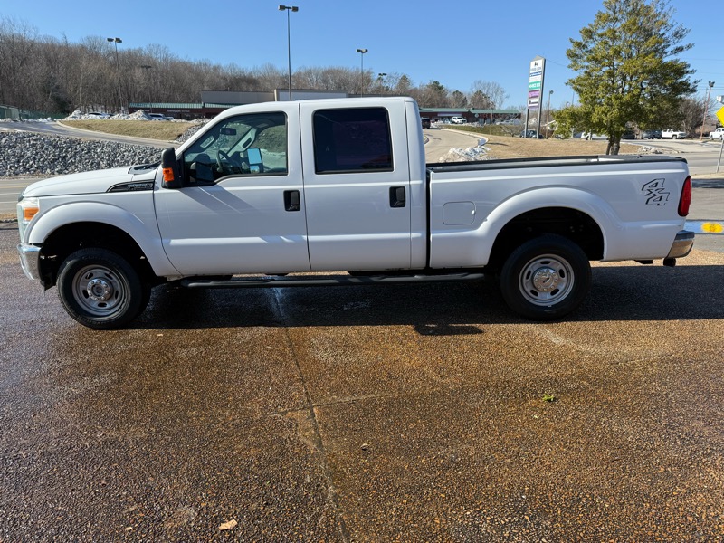 Ford F-250 SD XL Crew Cab Short Bed 4WD 2015