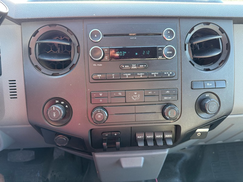 Ford F-250 SD XL Crew Cab Short Bed 4WD 2015