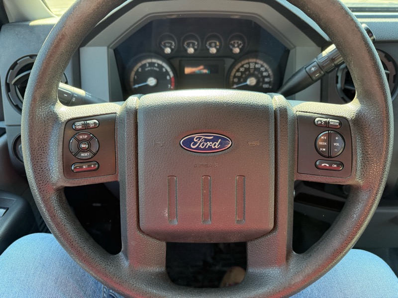 Ford F-250 SD XL Crew Cab Short Bed 4WD 2015