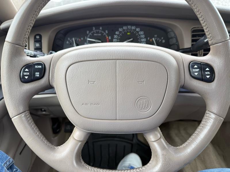 Buick Park Avenue Ultra 2000