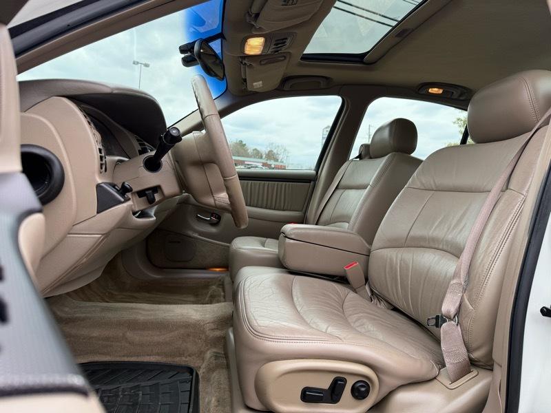 Buick Park Avenue Ultra 2000