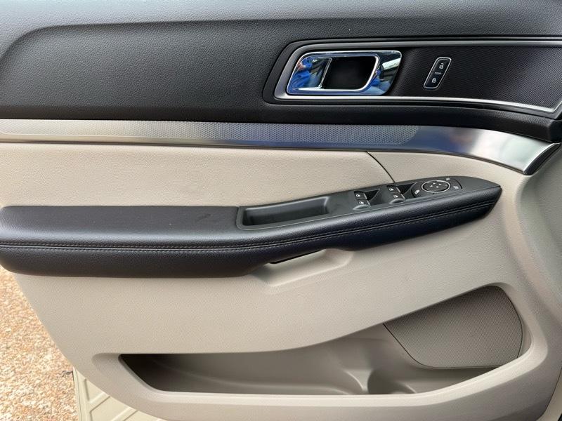 Ford Explorer XLT FWD 2018