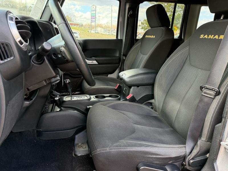 Jeep Wrangler Unlimited Sahara 4WD 2015