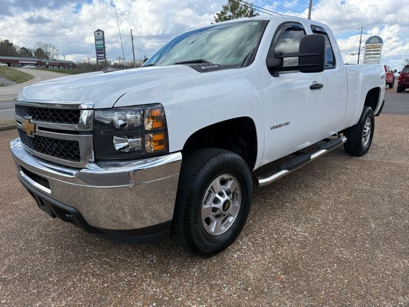 2013 Chevrolet Silverado 2500HD Work Truck Ext. Cab 4WD