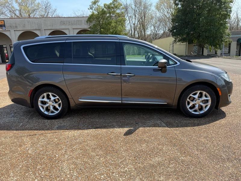 Chrysler Pacifica Touring-L 2020