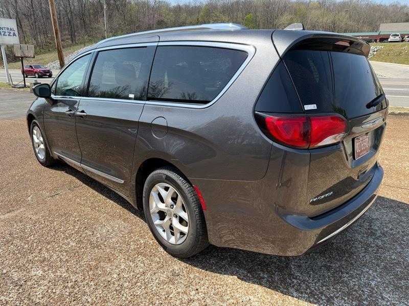 Chrysler Pacifica Touring-L 2020