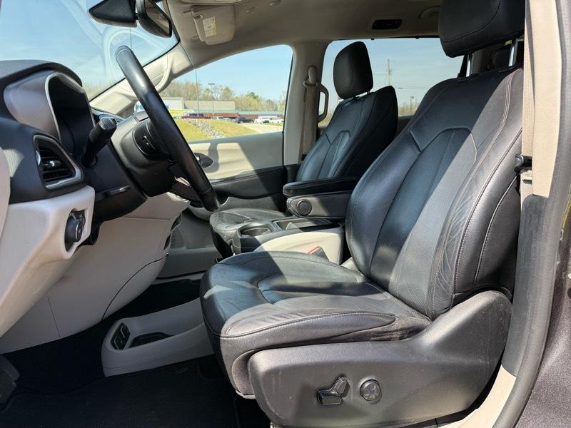 Chrysler Pacifica Touring-L 2020