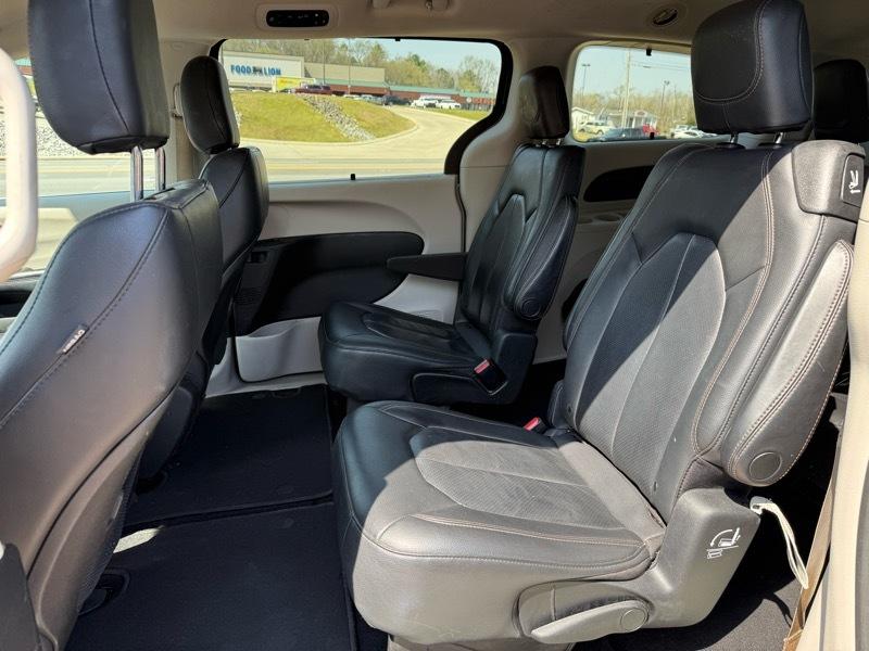 Chrysler Pacifica Touring-L 2020