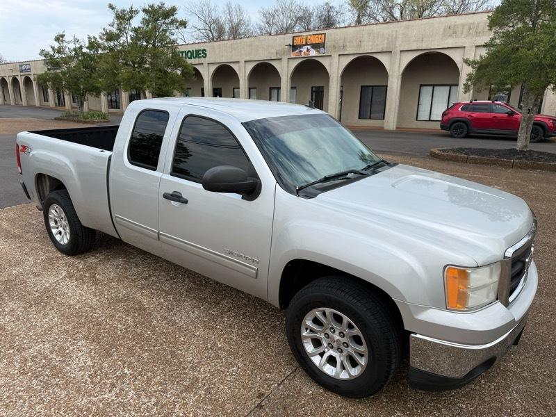 GMC Sierra 1500 SLE Ext. Cab 4WD 2011