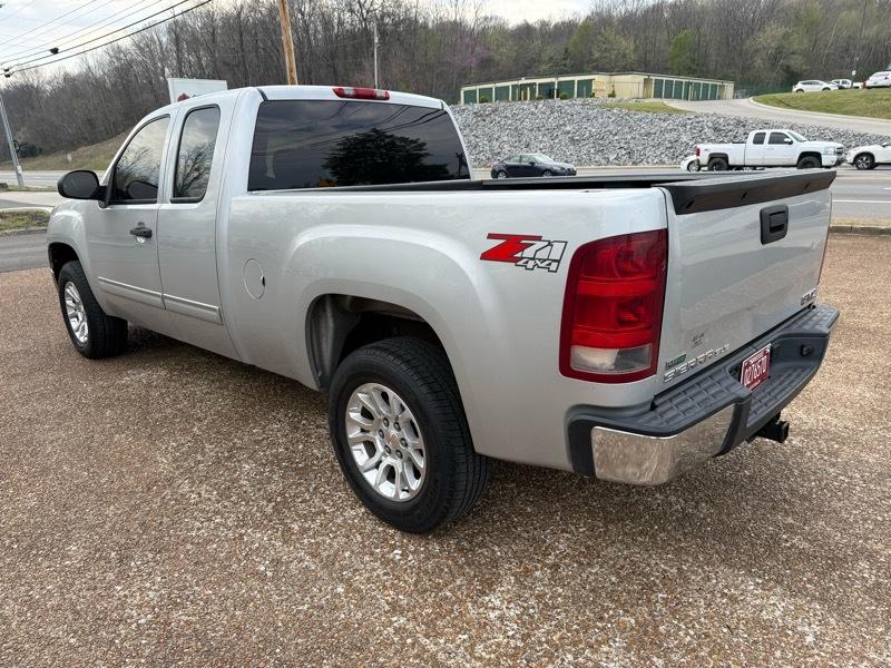 GMC Sierra 1500 SLE Ext. Cab 4WD 2011