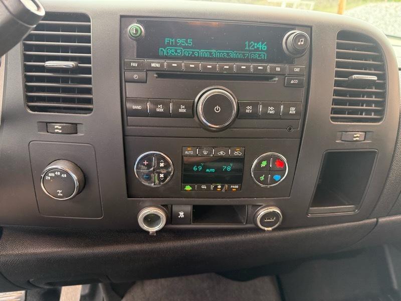 GMC Sierra 1500 SLE Ext. Cab 4WD 2011