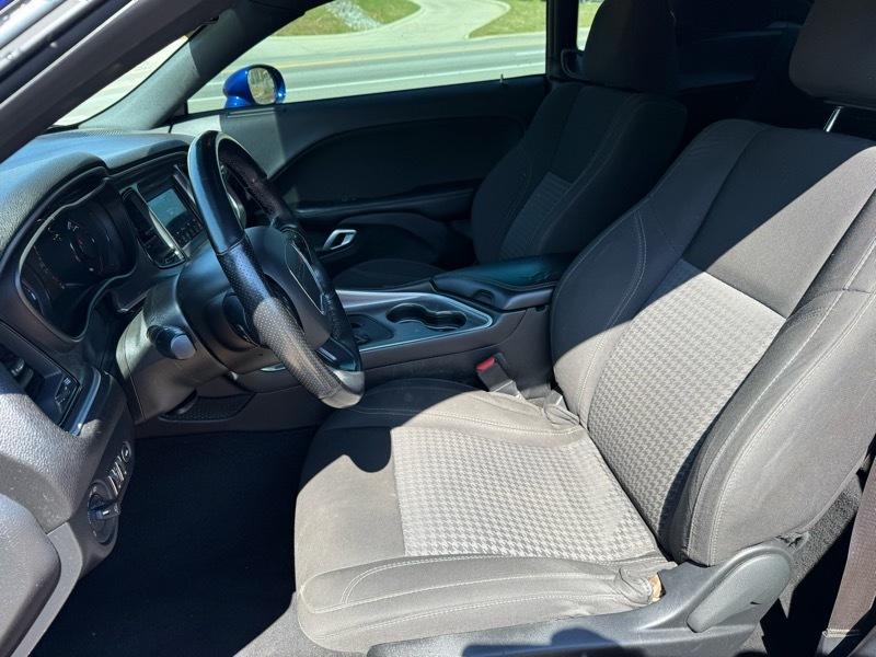 Dodge Challenger SXT 2021