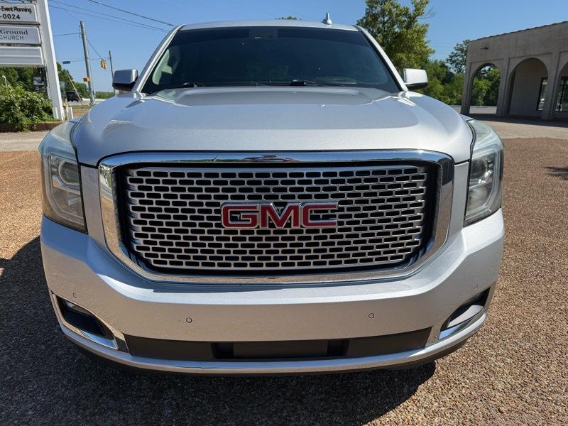 GMC Yukon Denali XL 4WD 2015