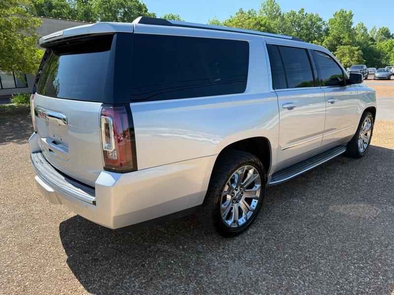 GMC Yukon Denali XL 4WD 2015
