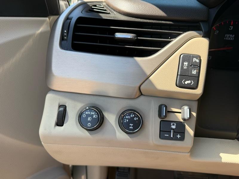 GMC Yukon Denali XL 4WD 2015