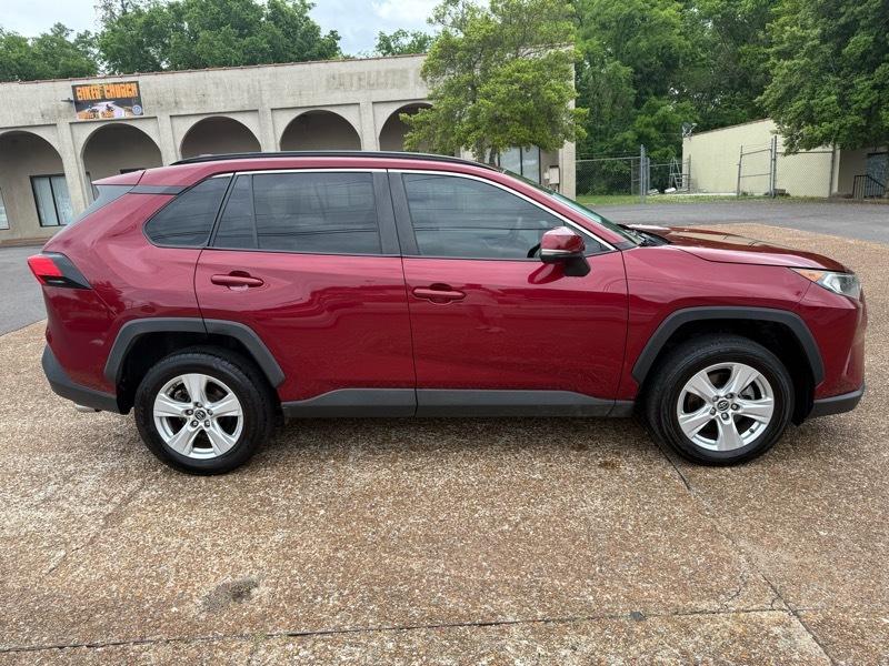 Toyota RAV4 XLE 2019