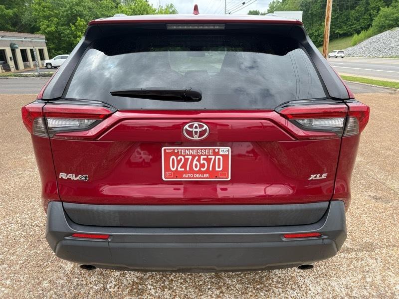 Toyota RAV4 XLE 2019