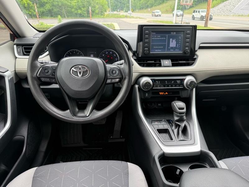 Toyota RAV4 XLE 2019